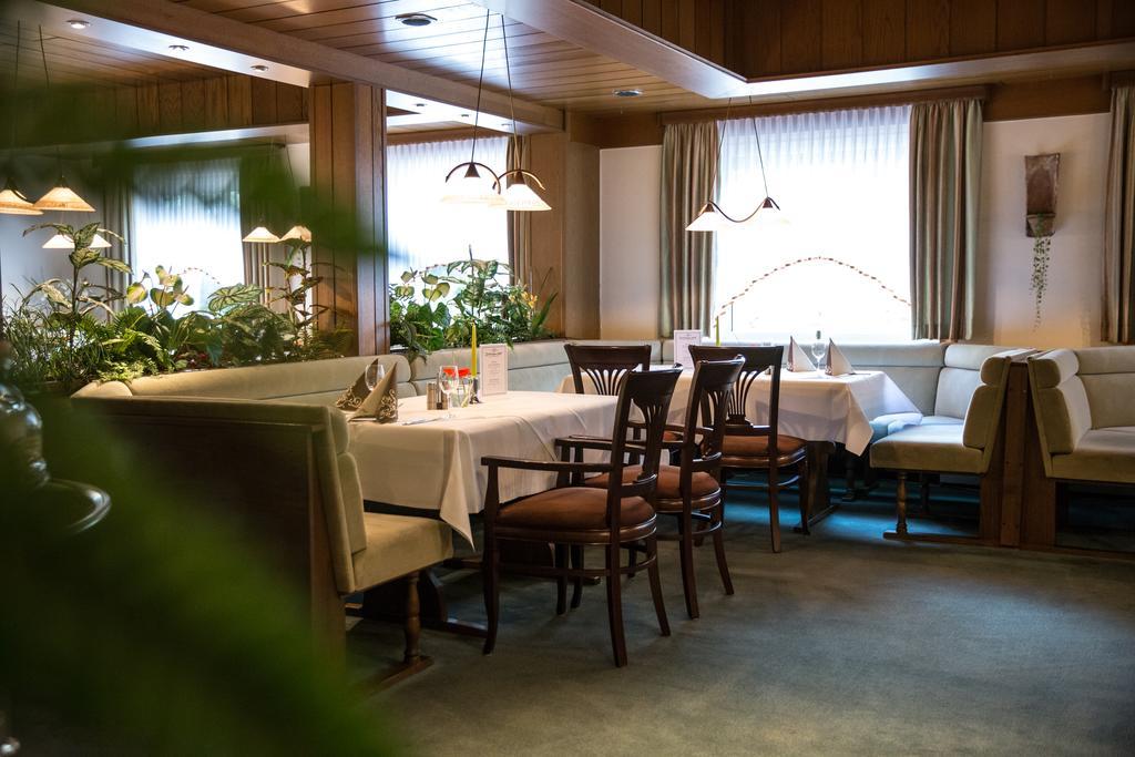 לייר Hotel Ostfriesen Hof מראה חיצוני תמונה