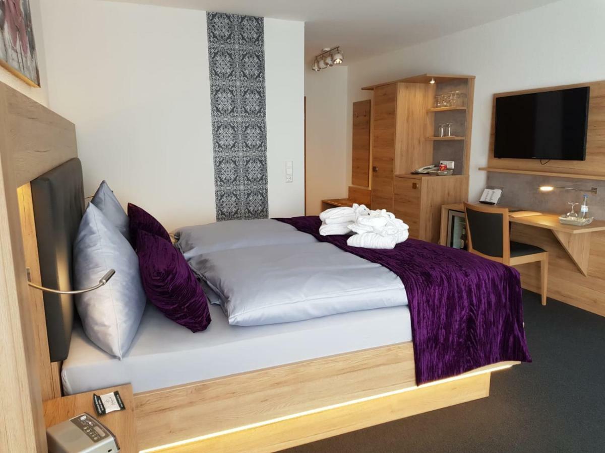 לייר Hotel Ostfriesen Hof מראה חיצוני תמונה